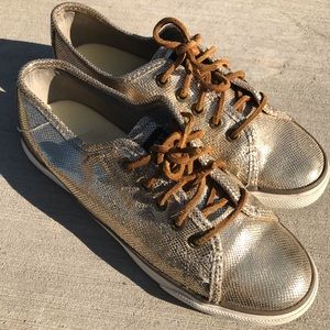Cute gold sperrys!